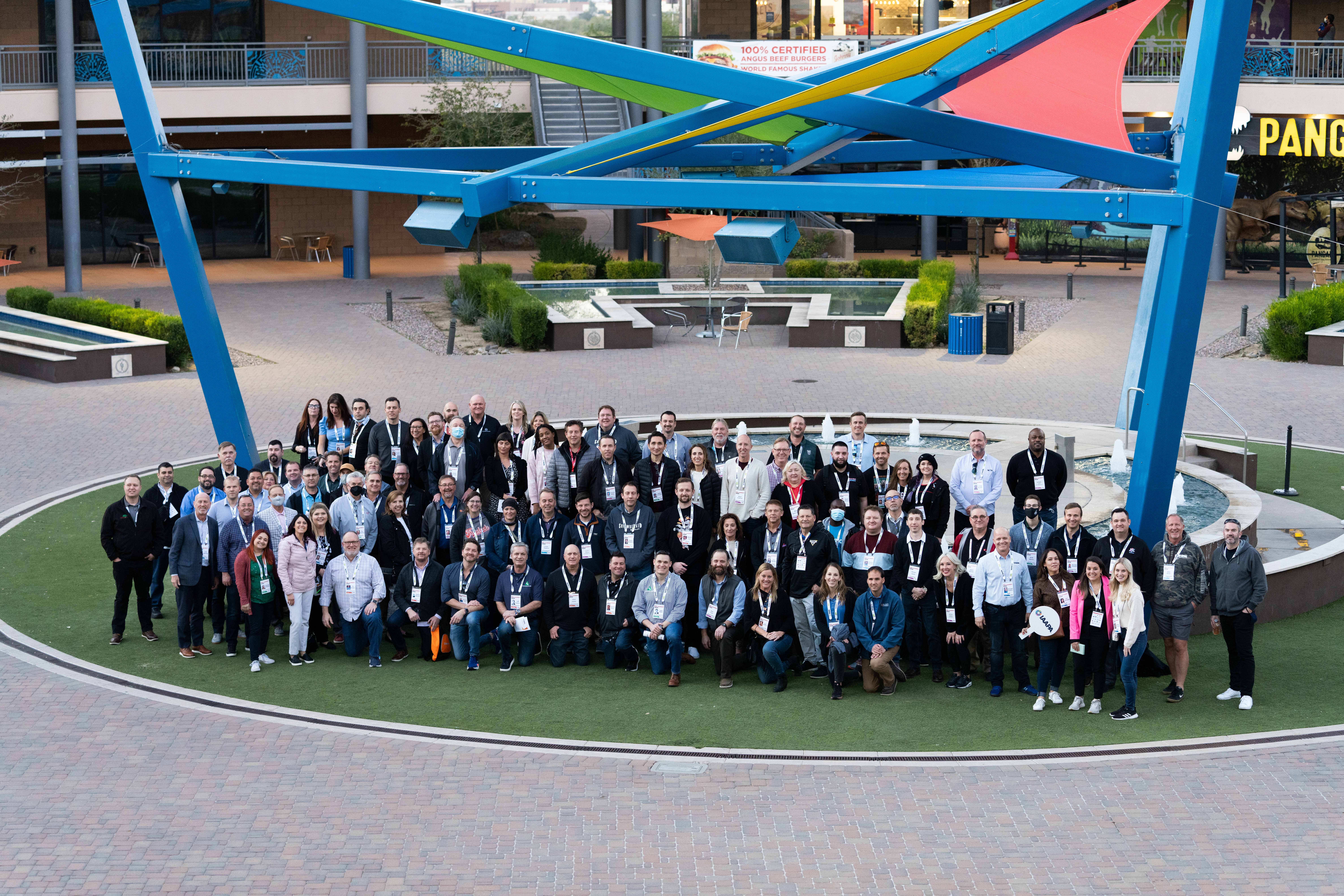 Foto di gruppo dei partecipanti al Summit FEC 2022