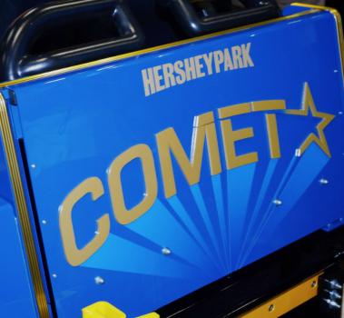 Trem de montanha-russa Comet de Hersheypark e Philadelphia Toboggan Coasters (PTC)