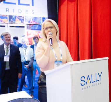 Anúncio de Sally Dark Rides na IAAPA Expo 2023