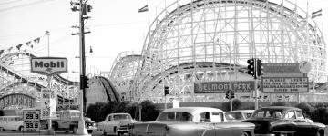 Foto d'epoca che mostra una panoramica di Belmont Park a San Diego