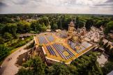 Pannelli solari in cima a Symbolica nel parco tematico Efteling nei Paesi Bassi