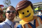 Simon Nicholson e Lego Character