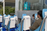 Un roller coaster sur le point de lancer à Shanghai Haichang Ocean Park