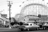 Foto vintage mostrando uma visão geral do Belmont Park em San Diego